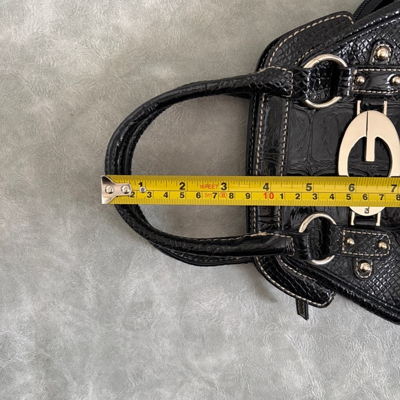 Guess patent faux leather mini purse | y2k mini guess bag - Picture 5 of 8